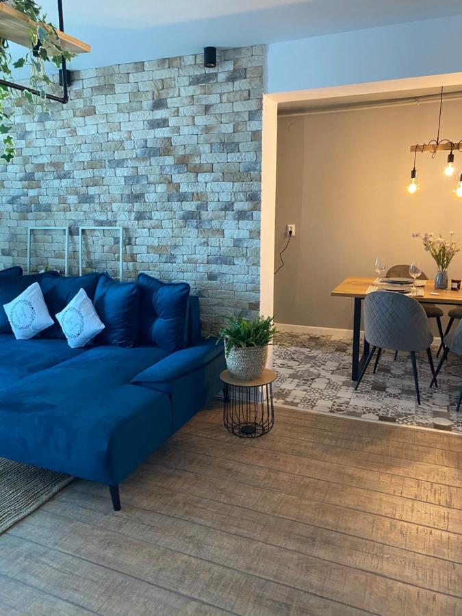 Sarah Home Hunedoara Eksteriør billede