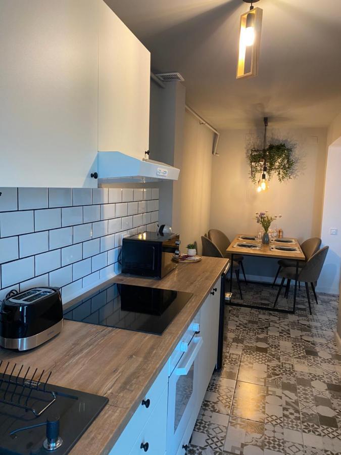 Sarah Home Hunedoara Eksteriør billede