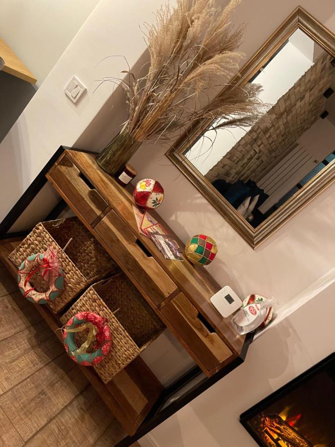 Sarah Home Hunedoara Eksteriør billede